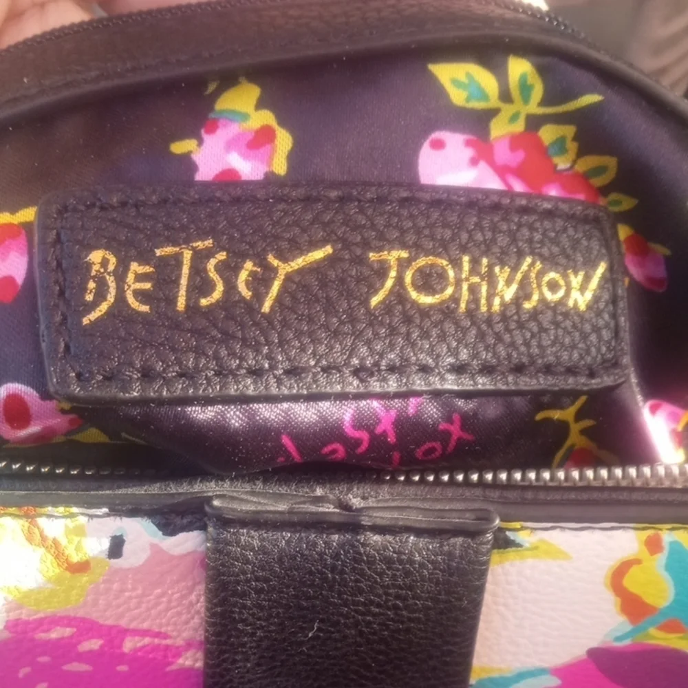 Betsey Johnson guc call